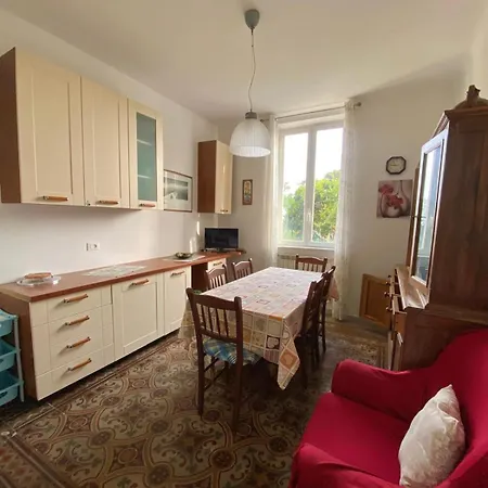 Daire 100 Meters From The Sea